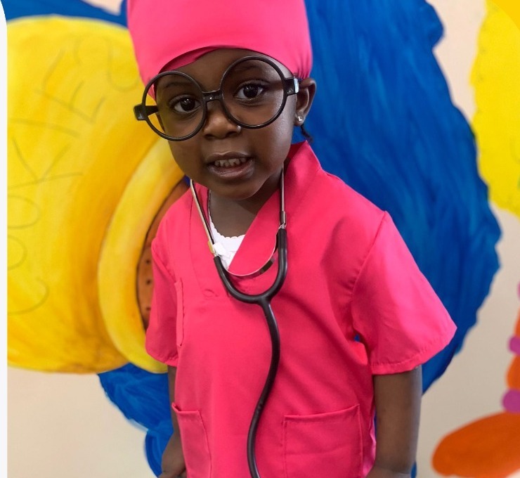 Kiddie City Little Stars student in imaginative play